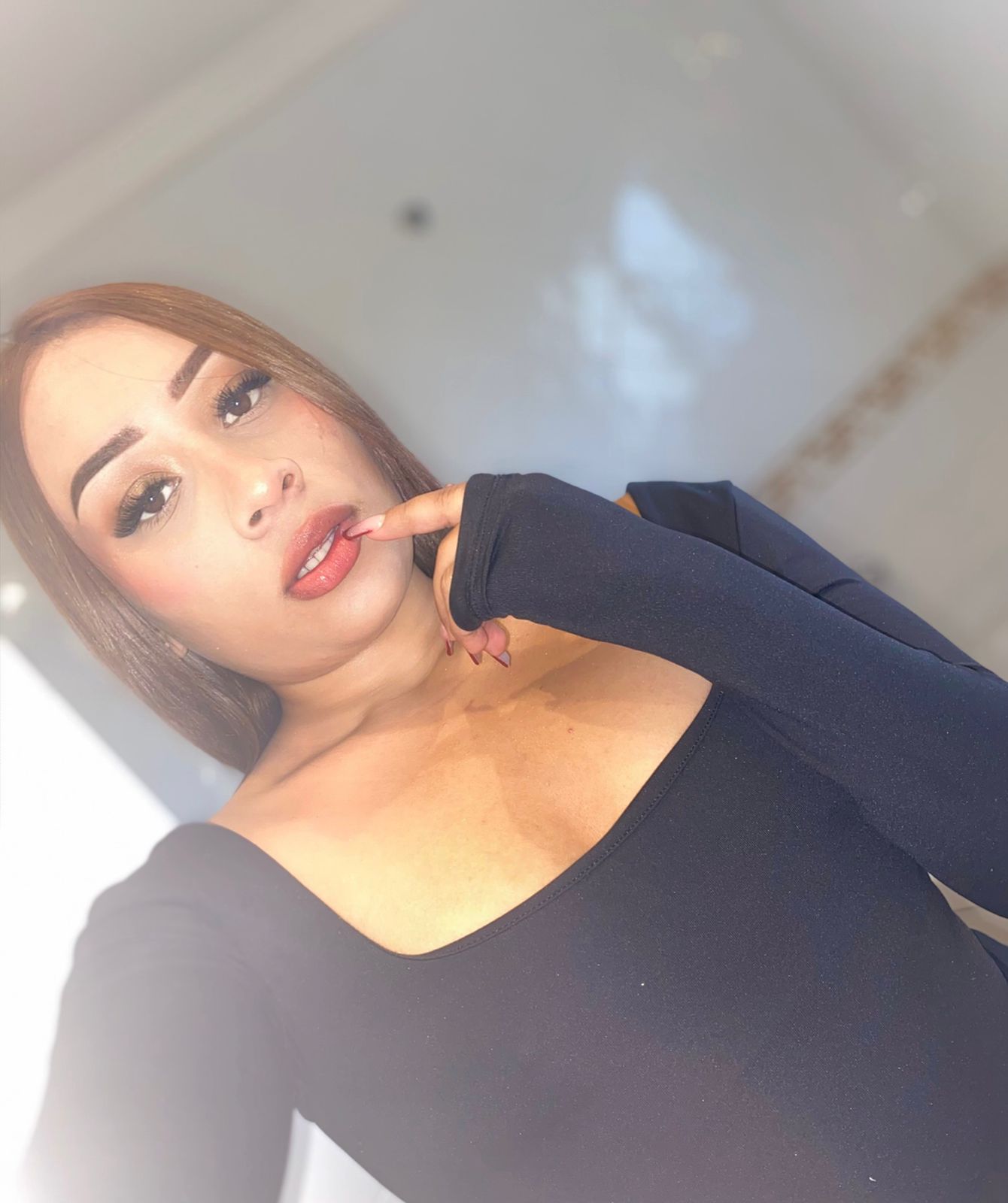 Escort - SARA - Ibiza Tops